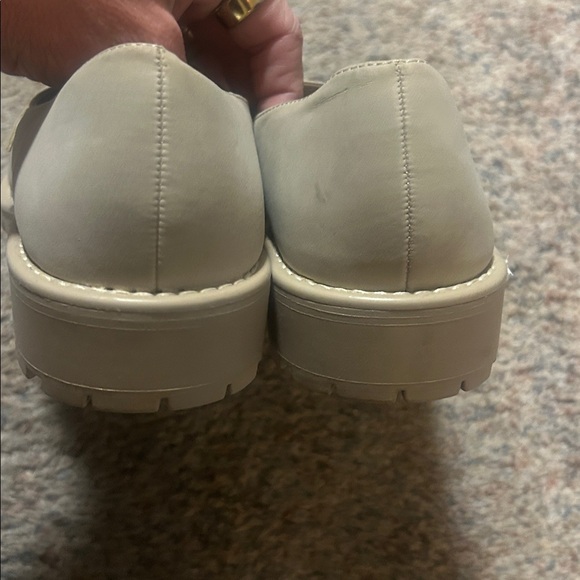 NWOB DV by Dolce Vita Carley Penny Loafers Women's Tan Loafers - size 9 - Picture 5 of 8